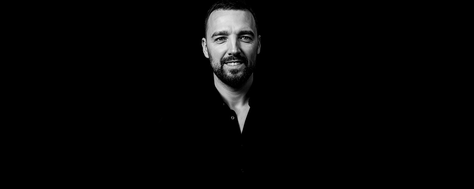 Дмитрий Саксонов (Dmitry Saksonov) — эксперт по искусственному интеллекту и IT, деловой портрет